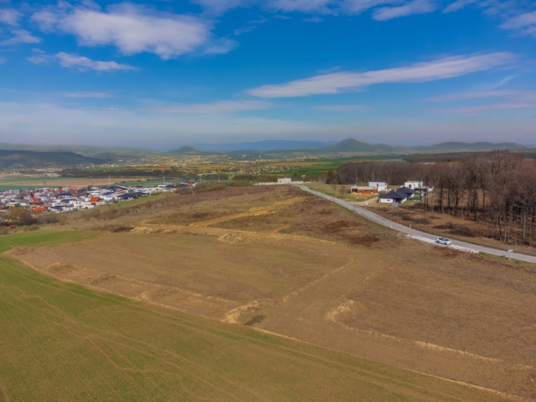 Pozemok Záborské č. 27 (Sapura) – predané